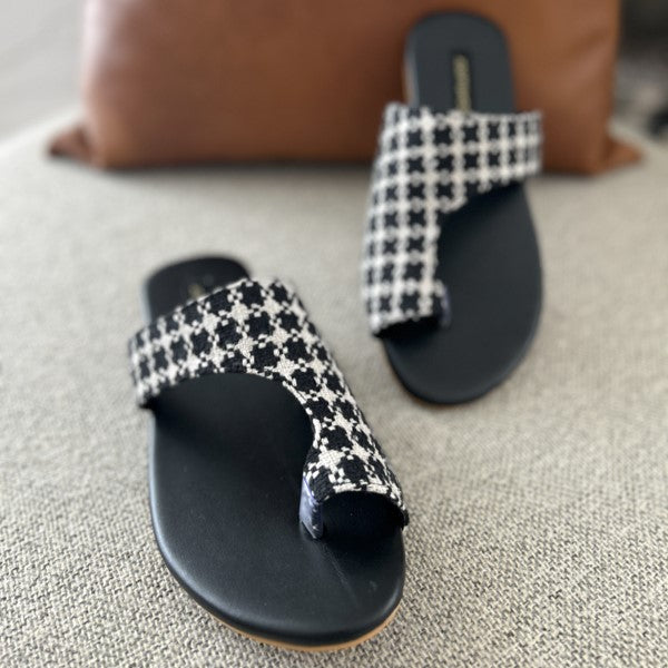 Classic Houndstooth Slides by House of Maryam - House of Maryam