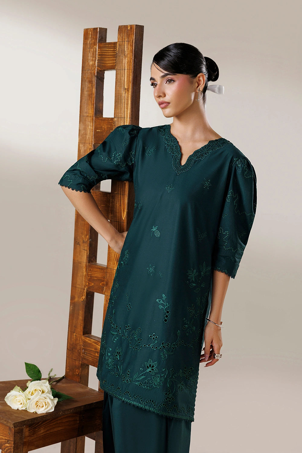 Azure | Chic Essentials |Ivy Energy, image 5