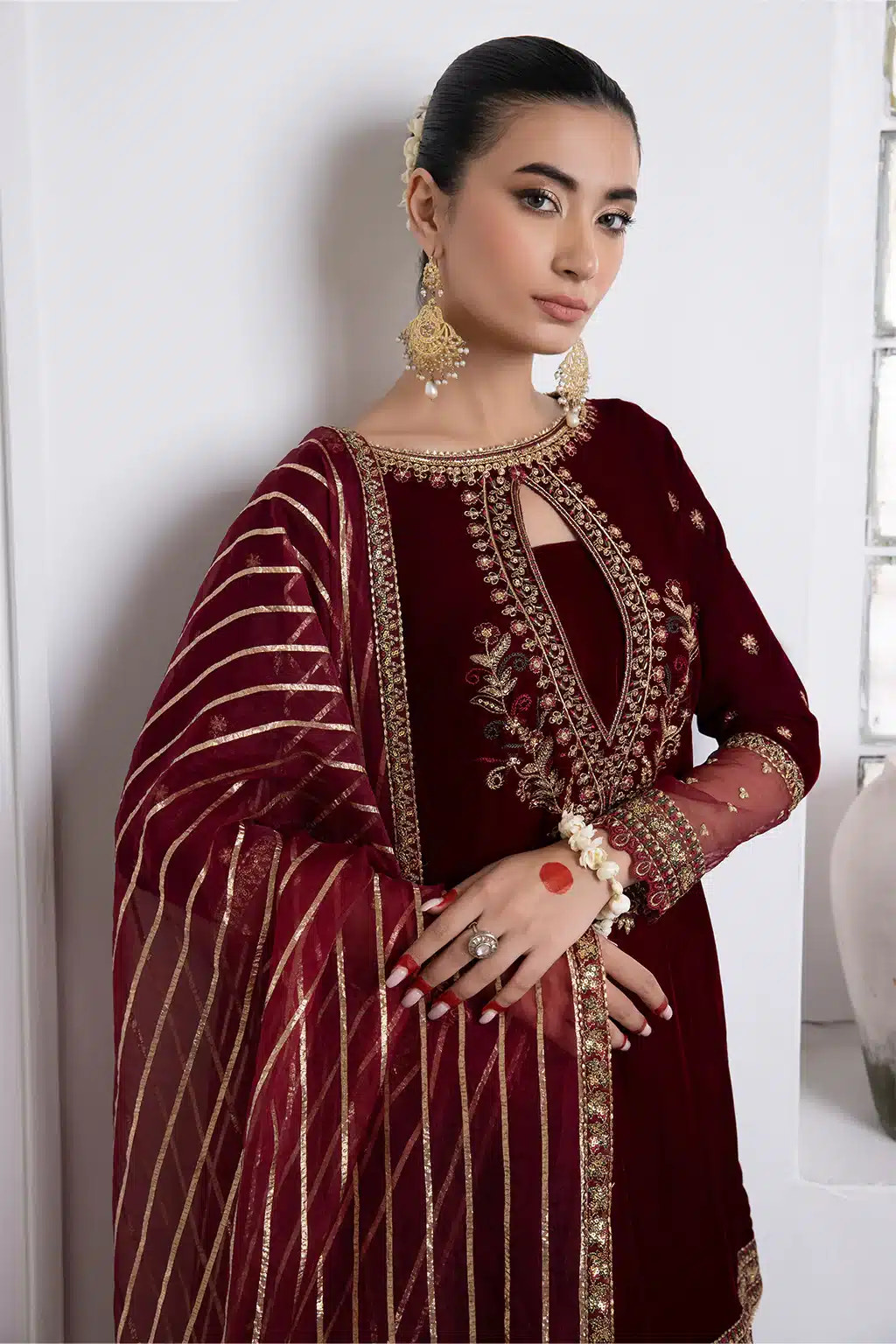 Iznik | Festive Velvet 23 | IV-26 MARASIM -  Iznik Formal - Original Designer Dress - House of Maryam