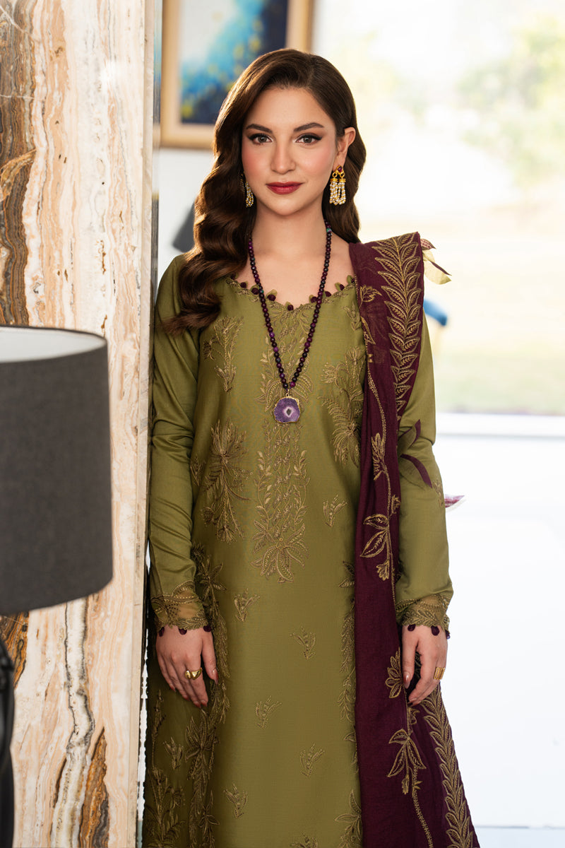 Rangrasiya | Carnation Eid Edit 26 | Irha by Rang Rasiya, image 3