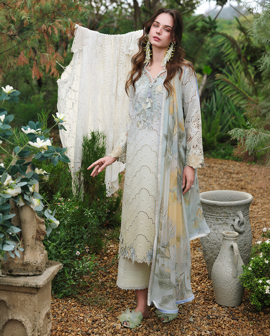 Mushq | The Secret Garden Lawn | Ivory Botanica, image 3