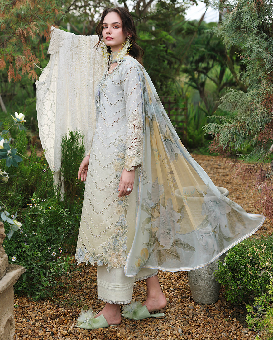 Mushq | The Secret Garden Lawn | Ivory Botanica, image 2