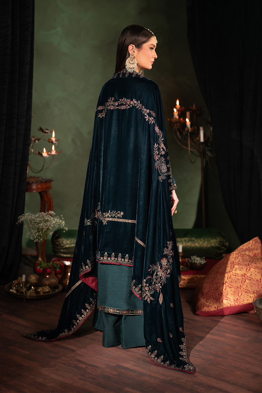 Iznik | Exclusive Velvet | IV-50