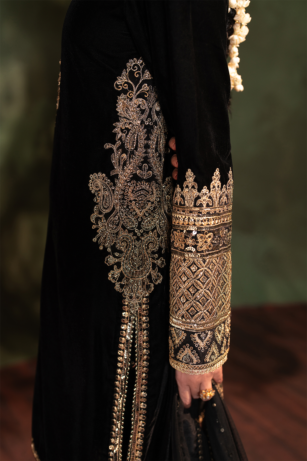 Iznik | Exclusive Velvet | IV-41 by Designer Iznik - House of Maryam - Pakistani Designer Ethnic Wear in {{ shop.shopifyCountryName }}