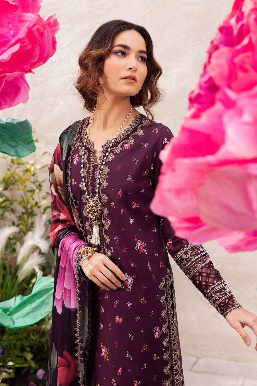 Iznik | Dahlia Embroidered Lawn | DL-06 by Designer Iznik - House of Maryam - Pakistani Designer Ethnic Wear in {{ shop.shopifyCountryName }}