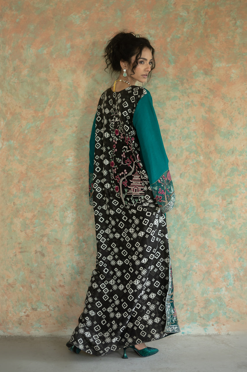 Zainab Chottani | Summer Edition 26 | Jade Muse Kaftan-2