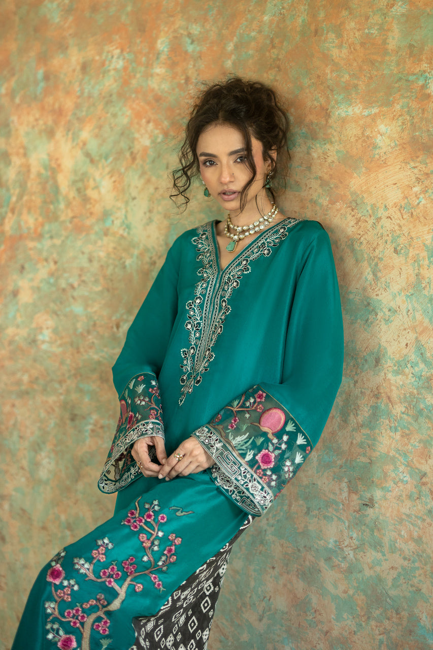 Zainab Chottani | Summer Edition 26 | Jade Muse Kaftan, image 5