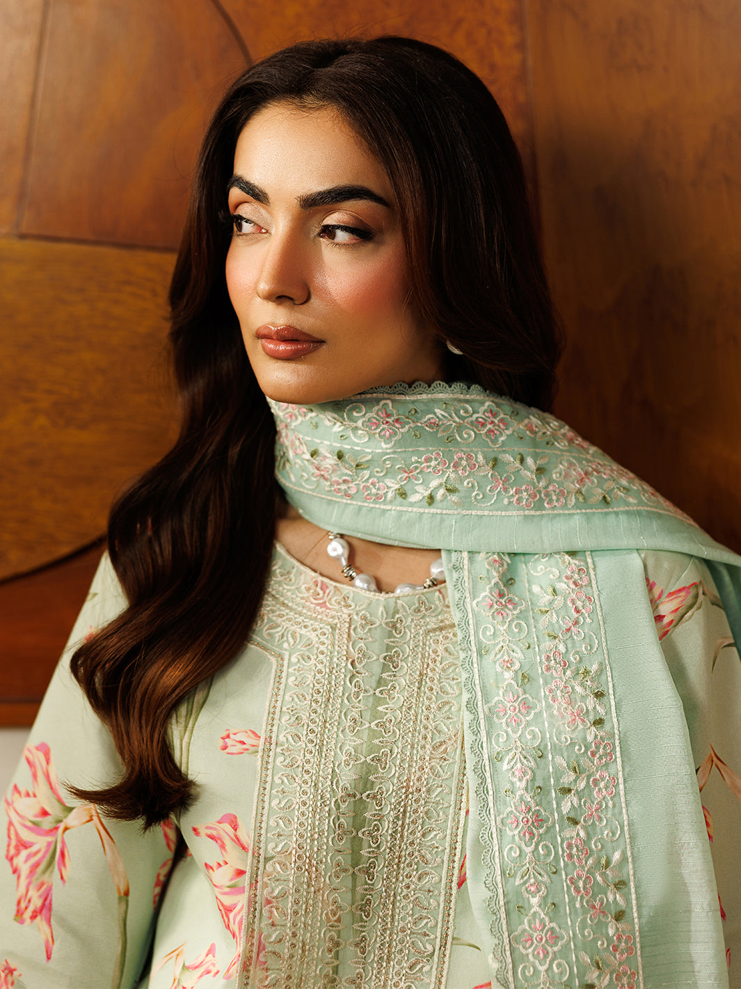 Mahnur | Leila Lawn 26 | L-01-5