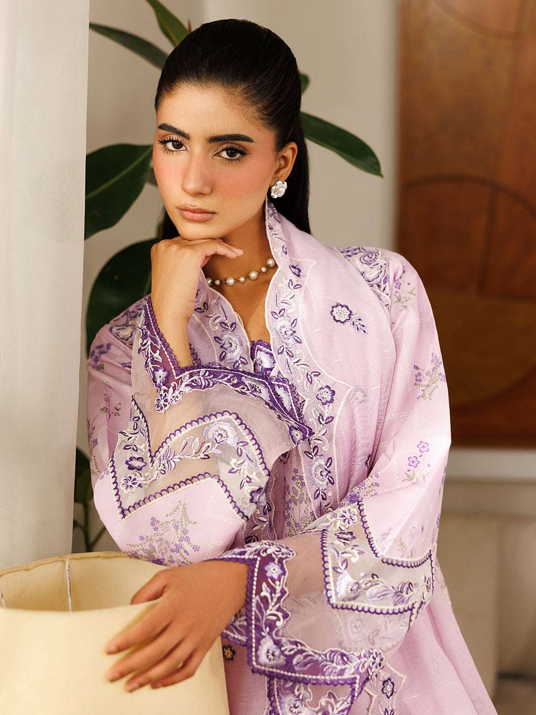 Mahnur | Leila Lawn 26 | L-04, image 4
