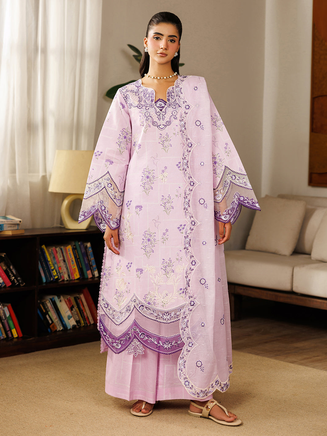 Mahnur | Leila Lawn 26 | L-04