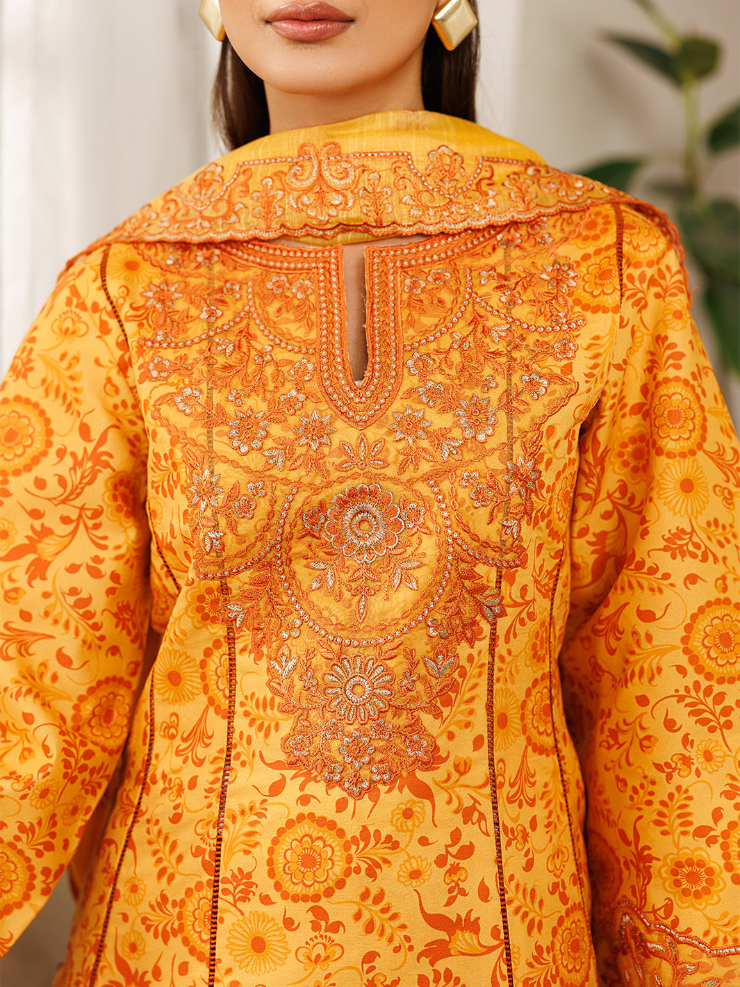 Mahnur | Leila Lawn 26 | L-07-4