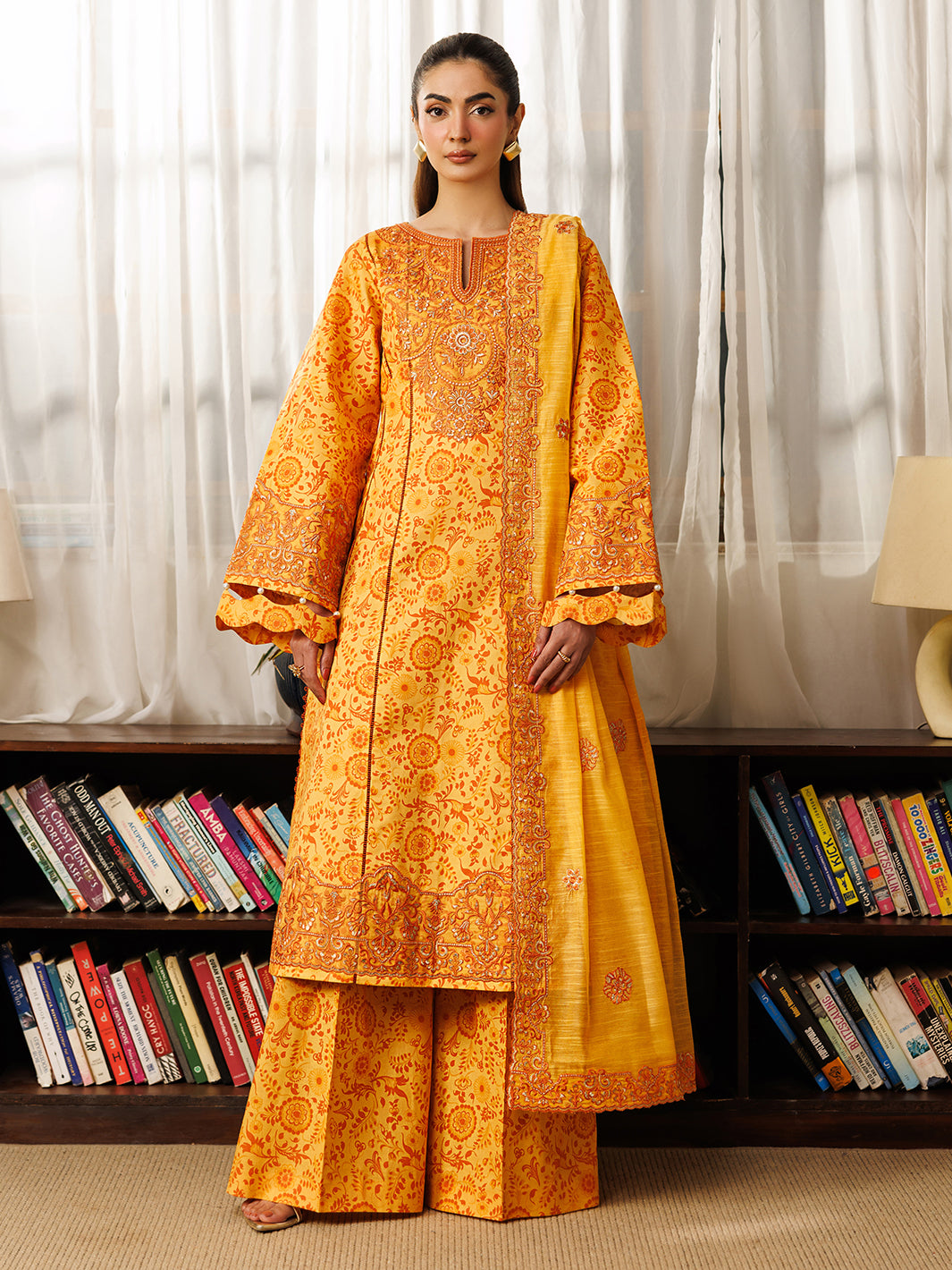 Mahnur | Leila Lawn 26 | L-07