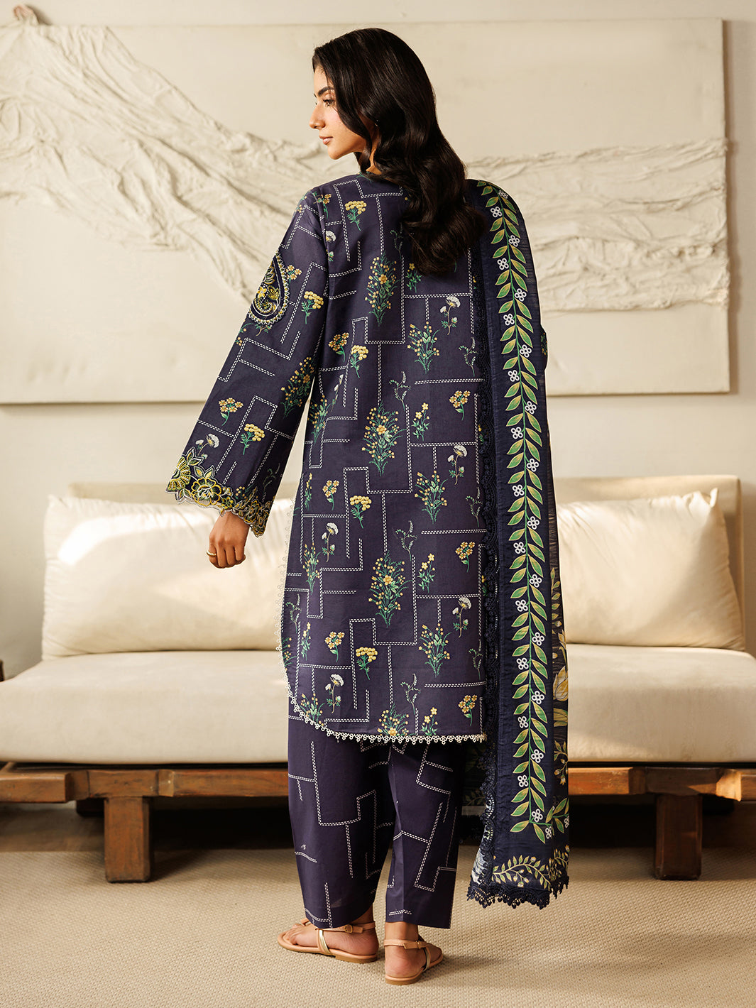 Mahnur | Leila Lawn 26 | L-09-2