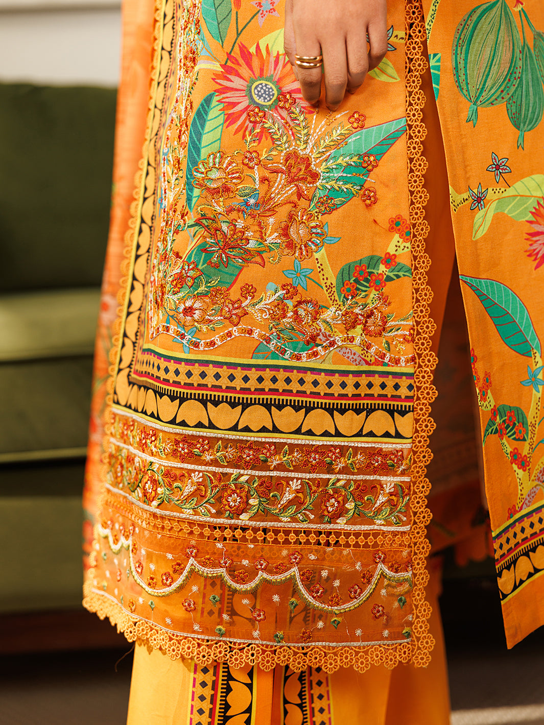 Mahnur | Leila Lawn 26 | L-13, image 3