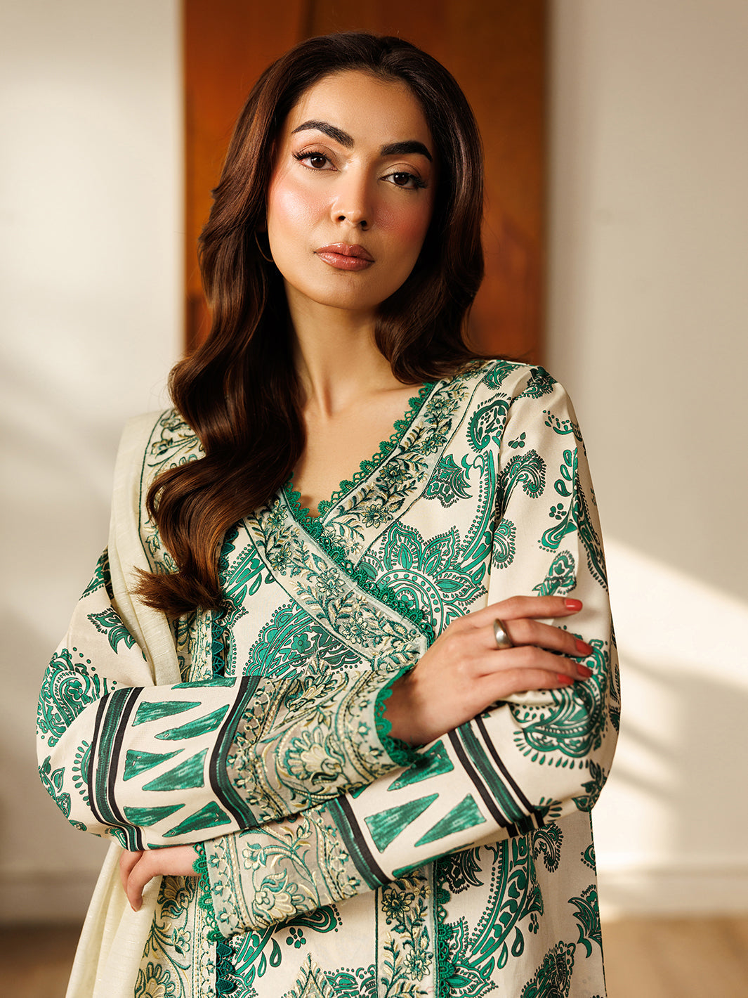 Mahnur | Leila Lawn 26 | L-14-5