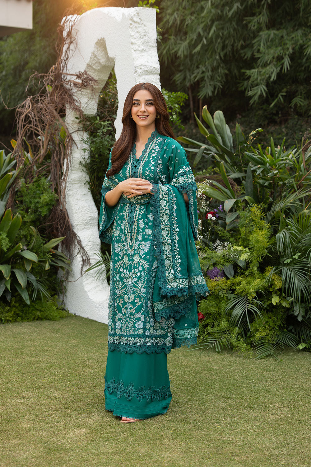 Sobia Nazir | Luxury Lawn 25 | 8B -  Sobia Nazir Ladies Clothes - Original Designer Dress - House of Maryam
