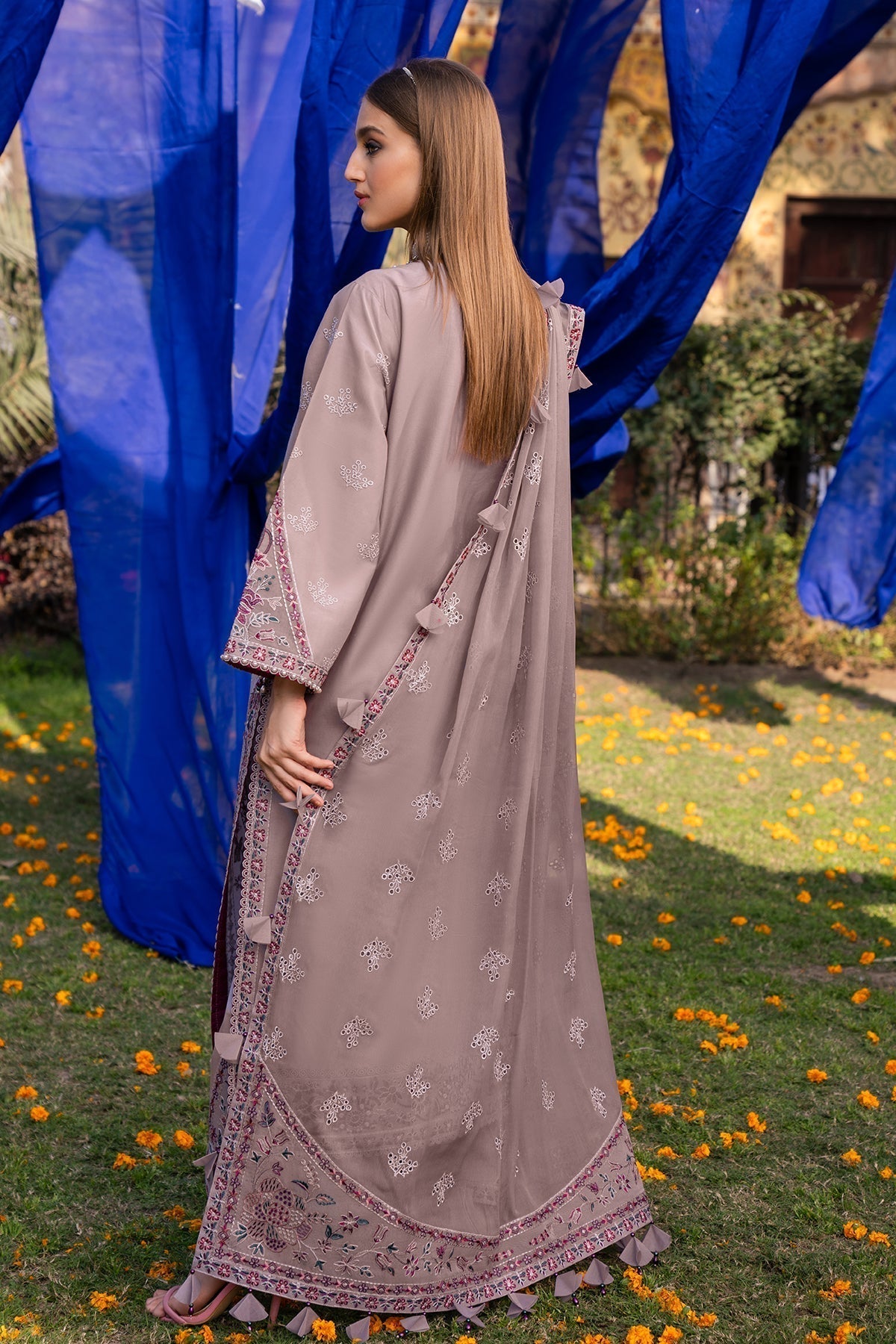 Alizeh | Rawayat Luxury Lawn 24 | Meraat -  Alizeh Luxury - Original Designer Dress - House of Maryam