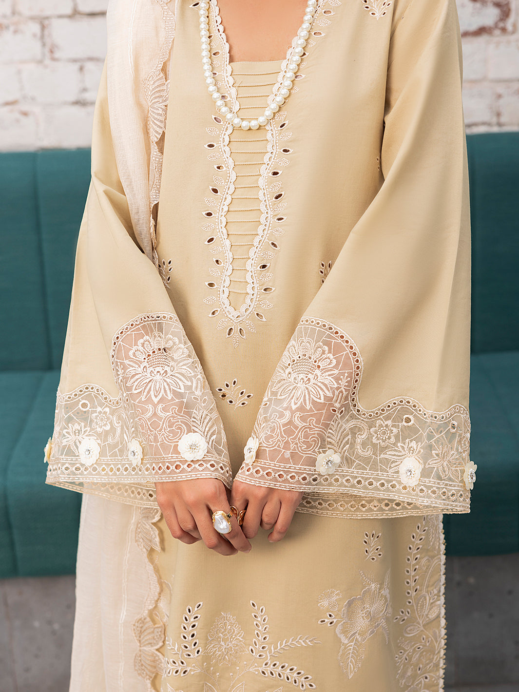 Izel | Meadow Muse Embroidered Lawn 25 | LIORA -  Izel Ladies Clothes - Original Designer Dress - House of Maryam