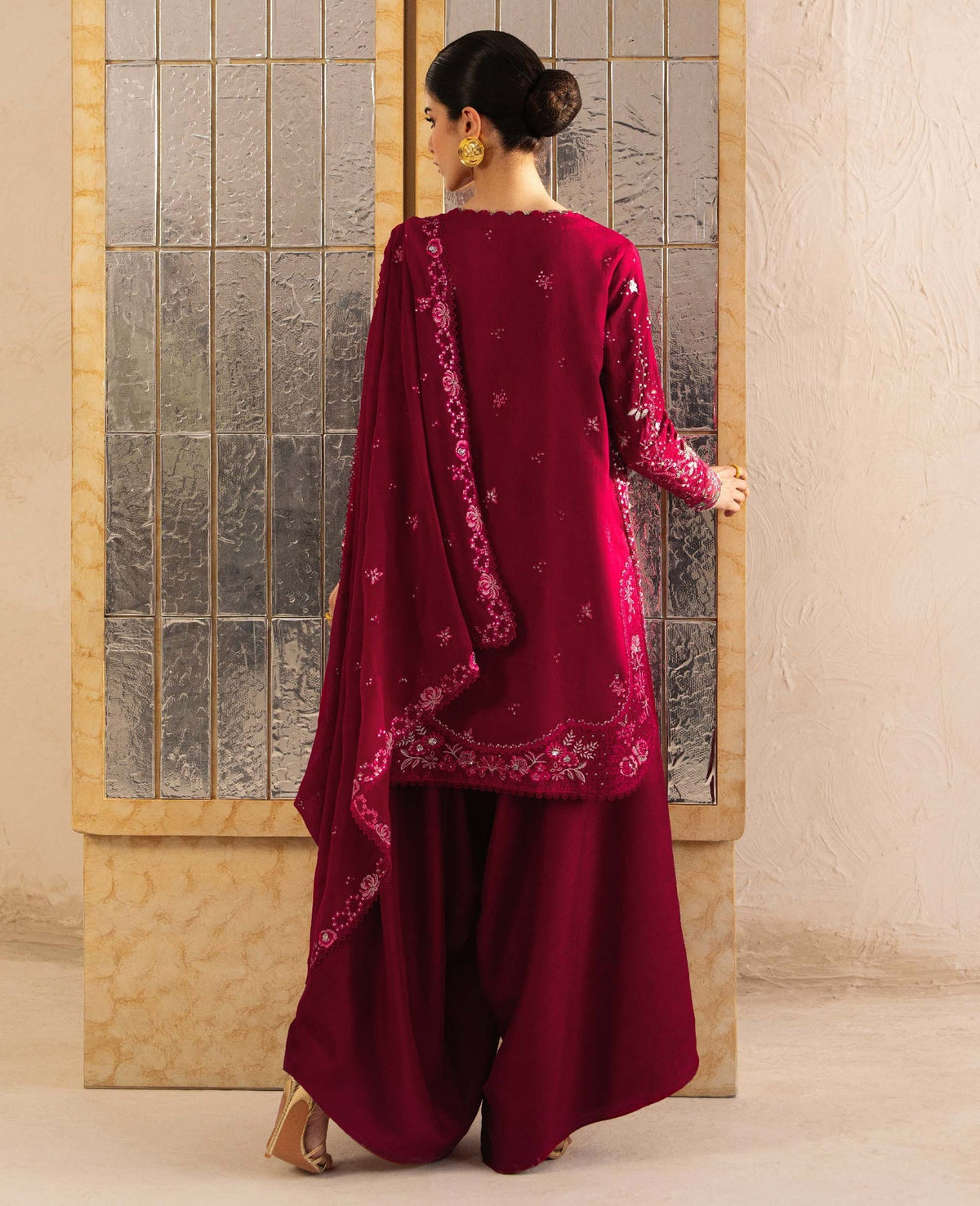 Republic Womenswear | Luxury Formal 26 | Rosilia, image 2