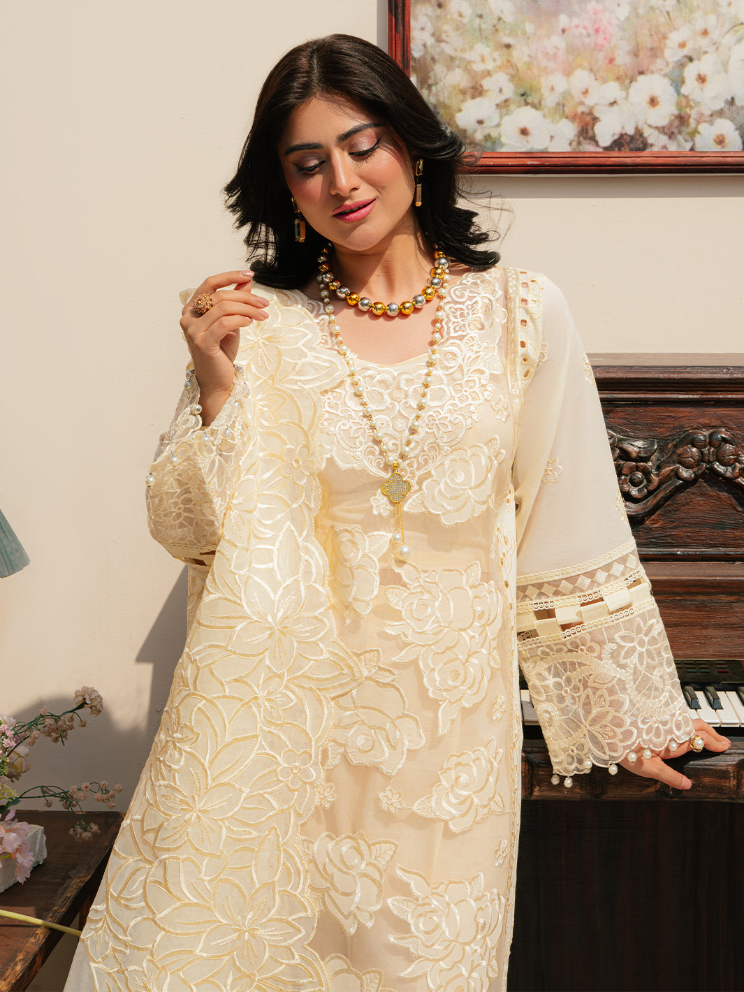 Mahnur | Allenura Luxury Lawn 24 | LUMINARY -  Mahnur Luxury - Original Designer Dress - House of Maryam
