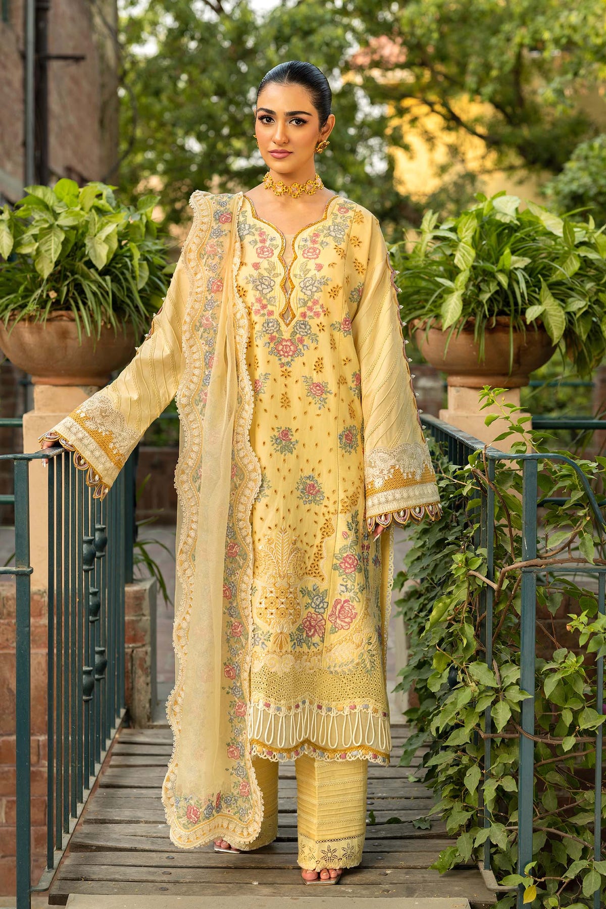 Maryam Hussain | Luxury Lawn 25 | Marjaan -  Maryam Hussain Ladies Clothes - Original Designer Dress - House of Maryam