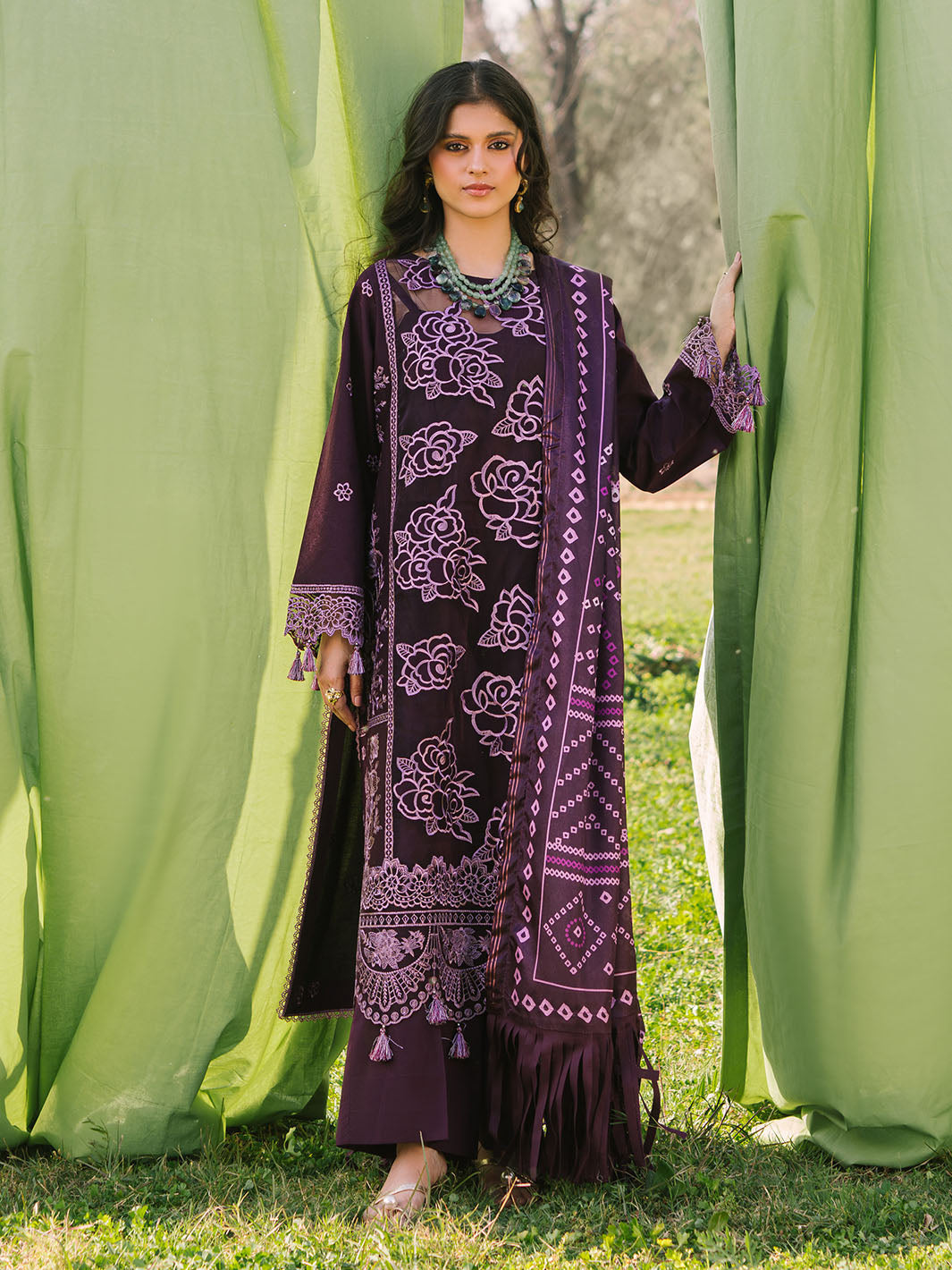 Mahnur | Dahlia Luxury Lawn 25 | Lea -  Mahnur Ladies Clothes - Original Designer Dress - House of Maryam