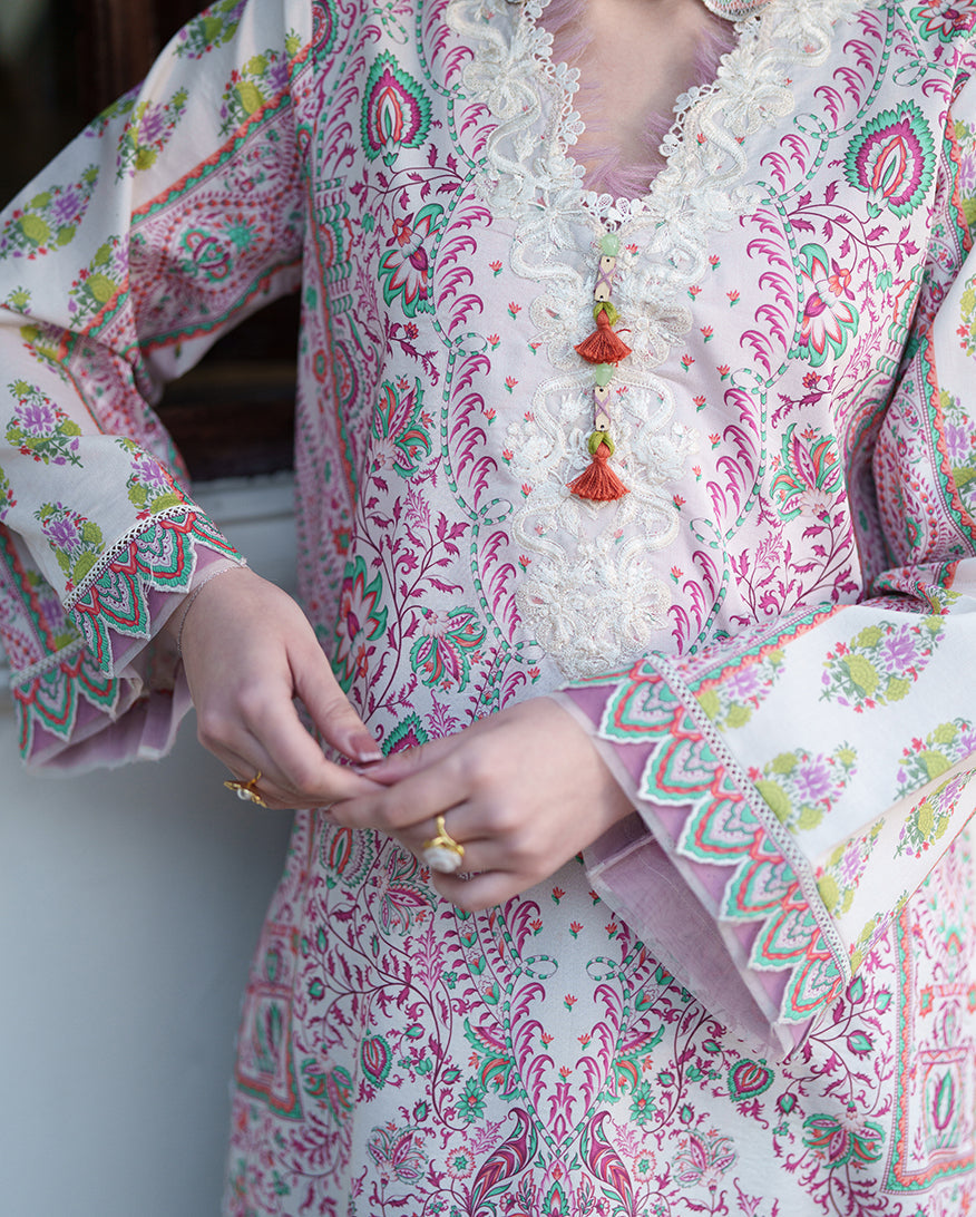 Roheenaz | Whispered Florals | Lily Drift-4