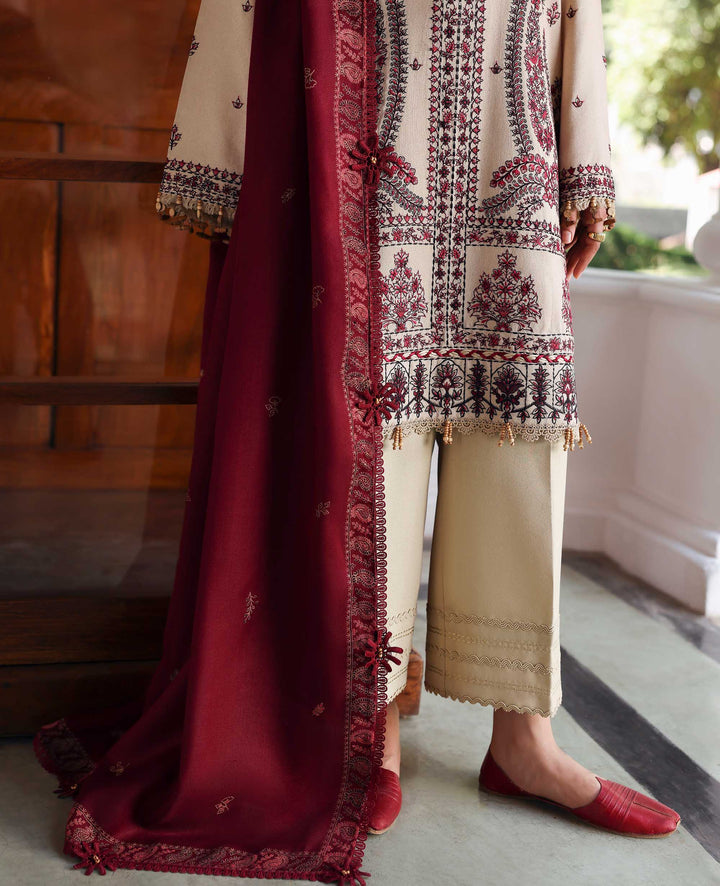 Republic Womenswear | Amaris Luxury Shawl 25 | Liora-5