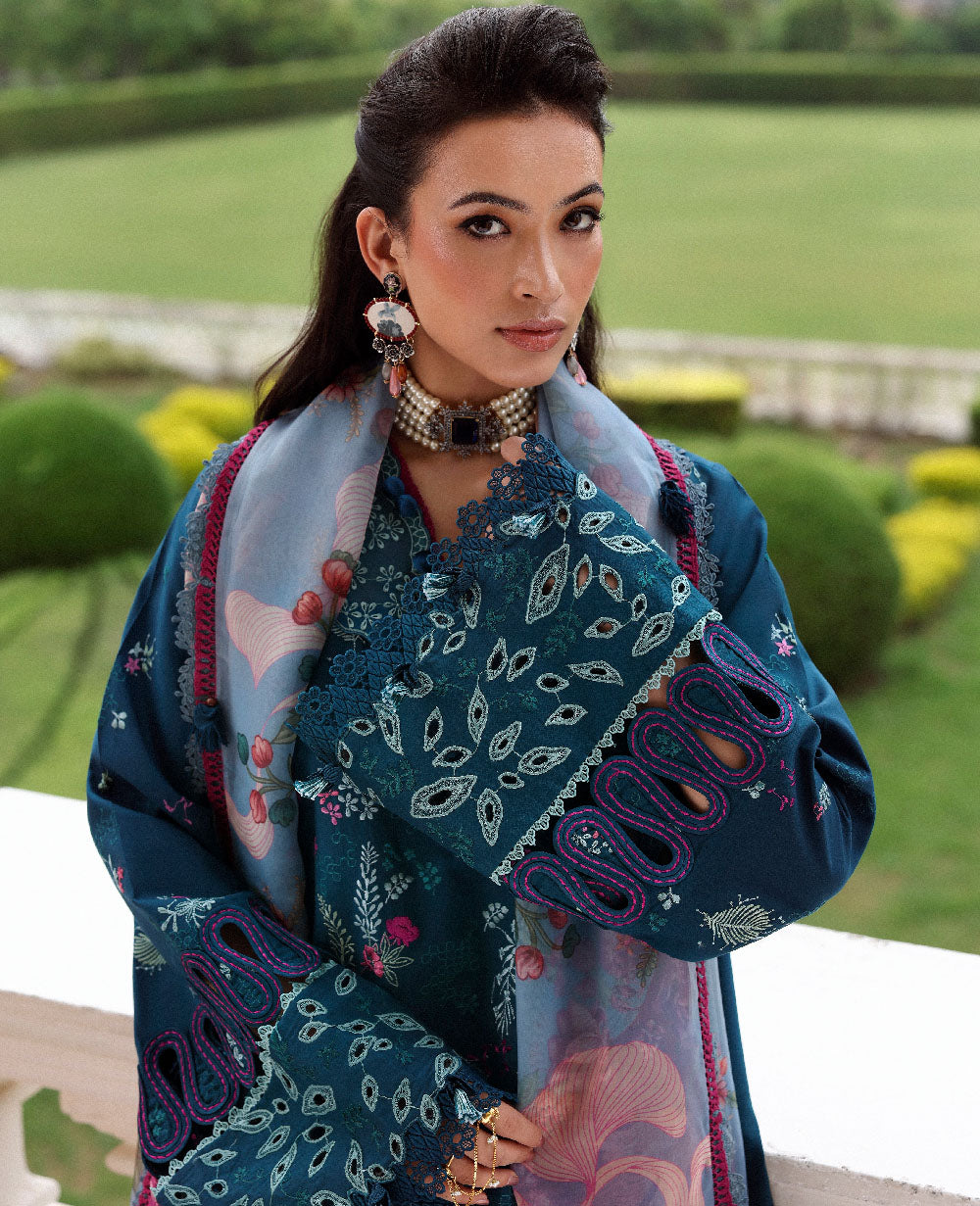 Republic Womenswear | Lilas Lawn 26 | Liore-4
