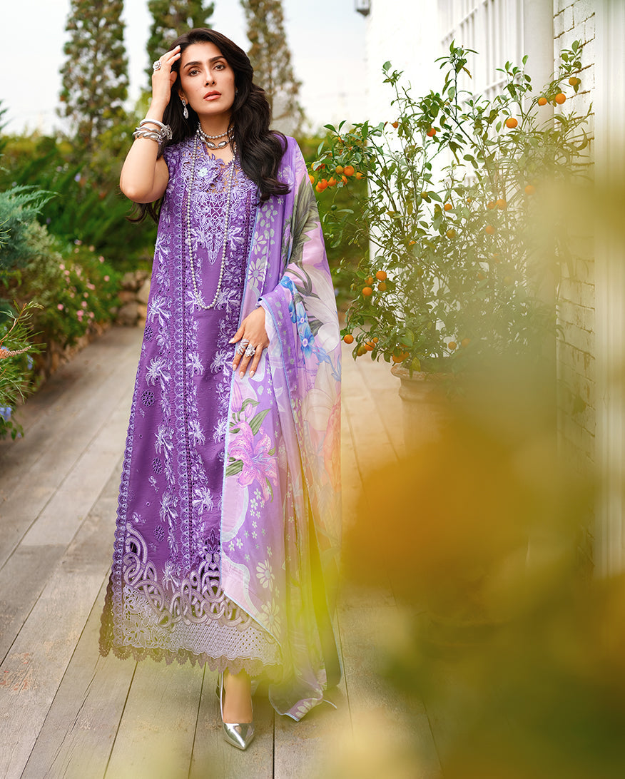 Mushq | Amoi Luxury Lawn | Lovers Lane, image 4