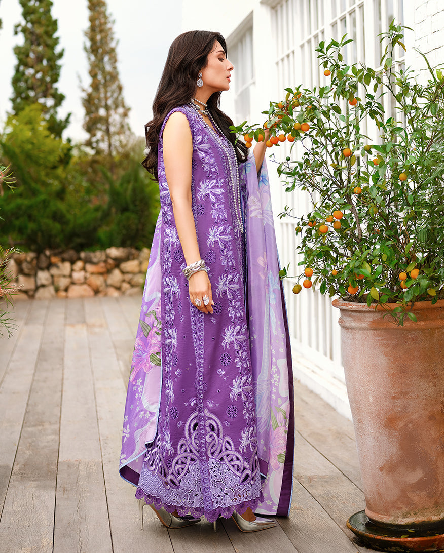 Mushq | Amoi Luxury Lawn | Lovers Lane, image 2