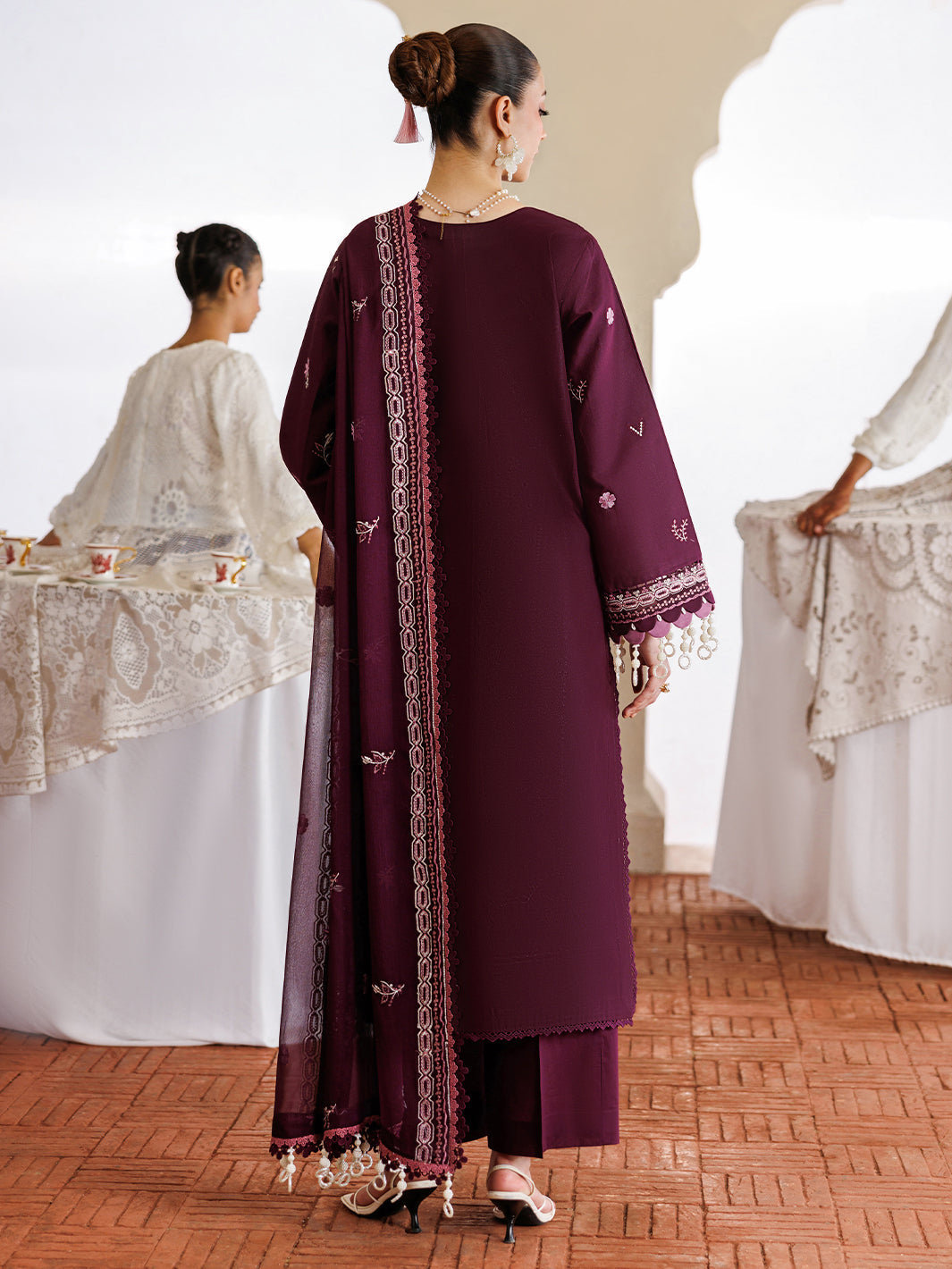 Mahnur | Morbagh Luxury Lawn 26 | M-02, image 2