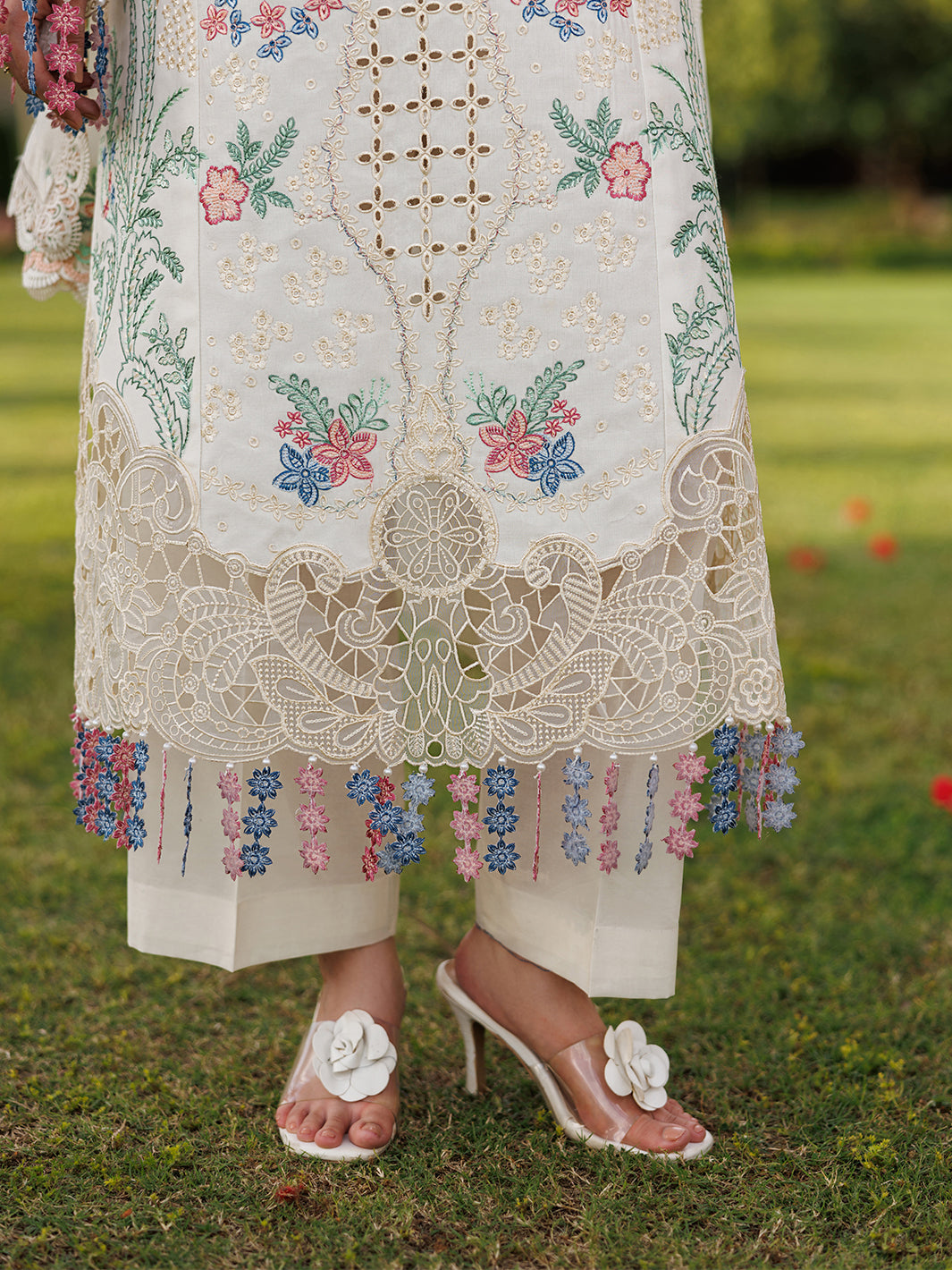 Mahnur | Morbagh Luxury Lawn 26 | M-03-3