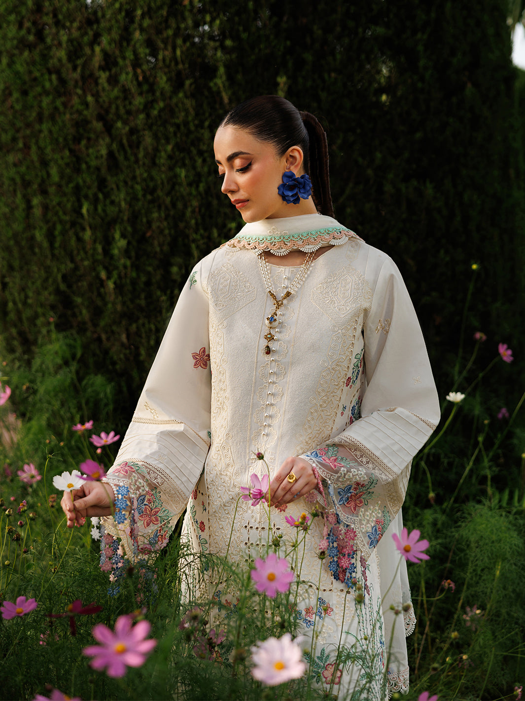 Mahnur | Morbagh Luxury Lawn 26 | M-03, image 7
