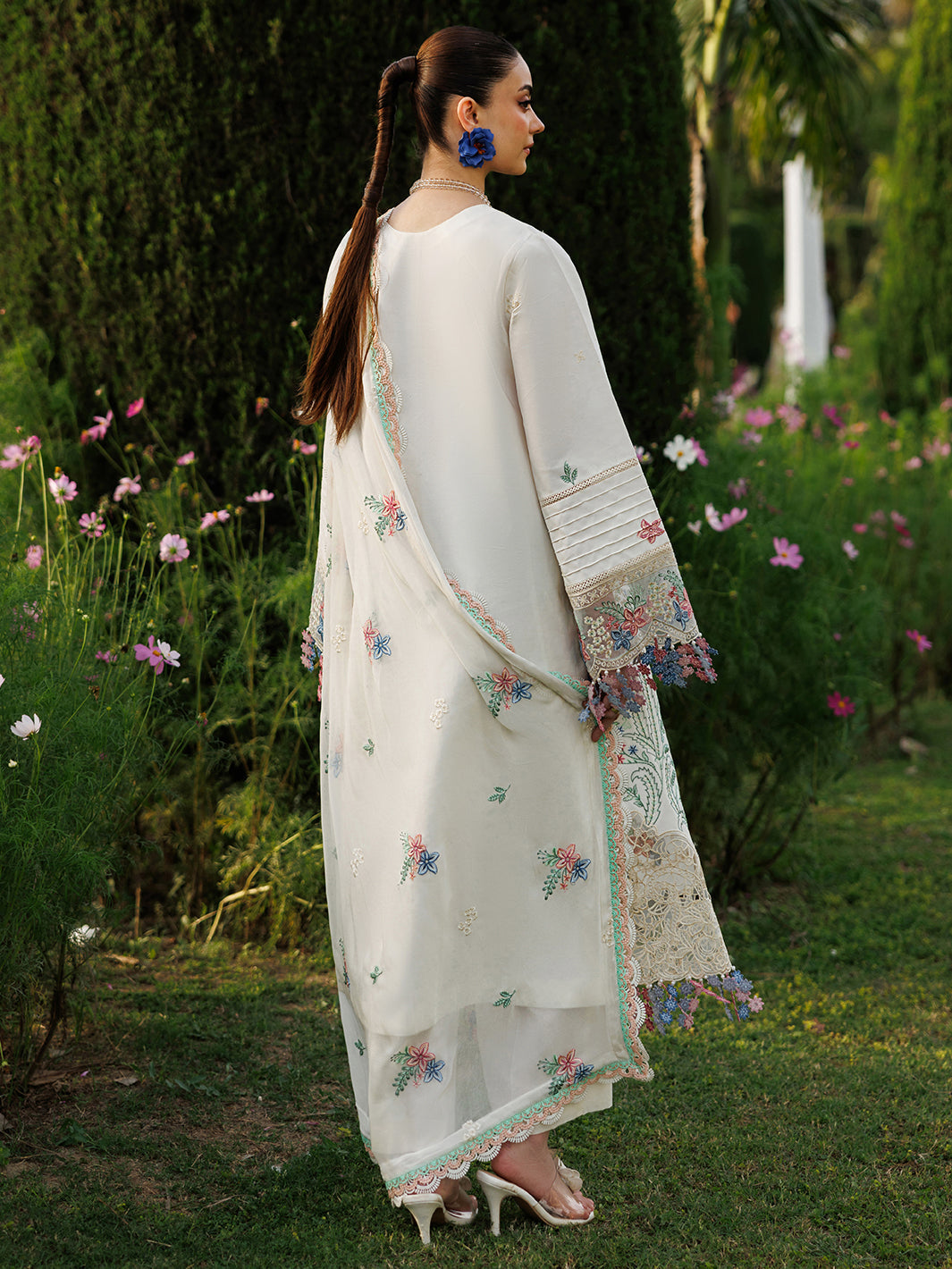 Mahnur | Morbagh Luxury Lawn 26 | M-03-2