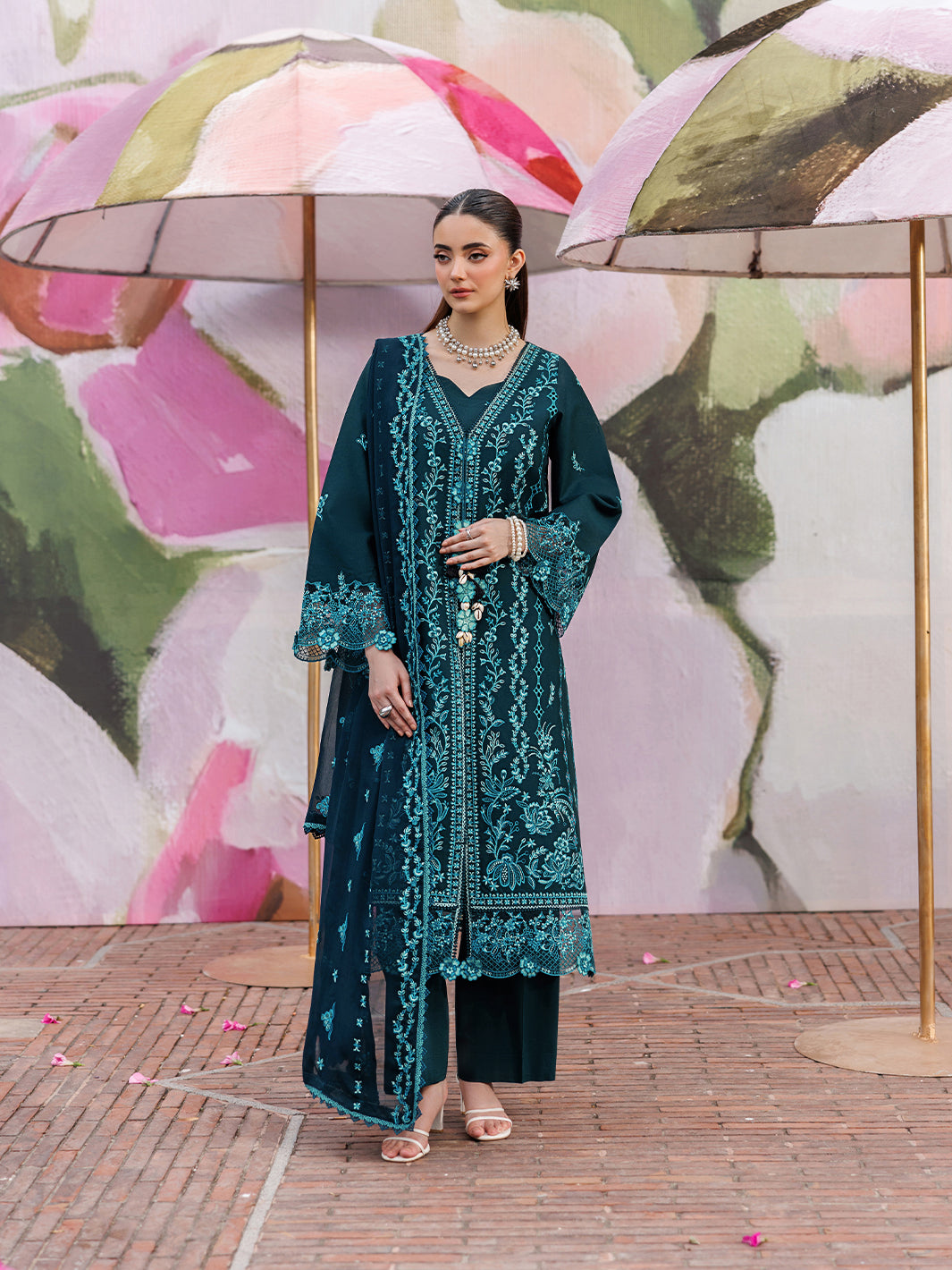Mahnur | Morbagh Luxury Lawn 26 | M-04, image 5