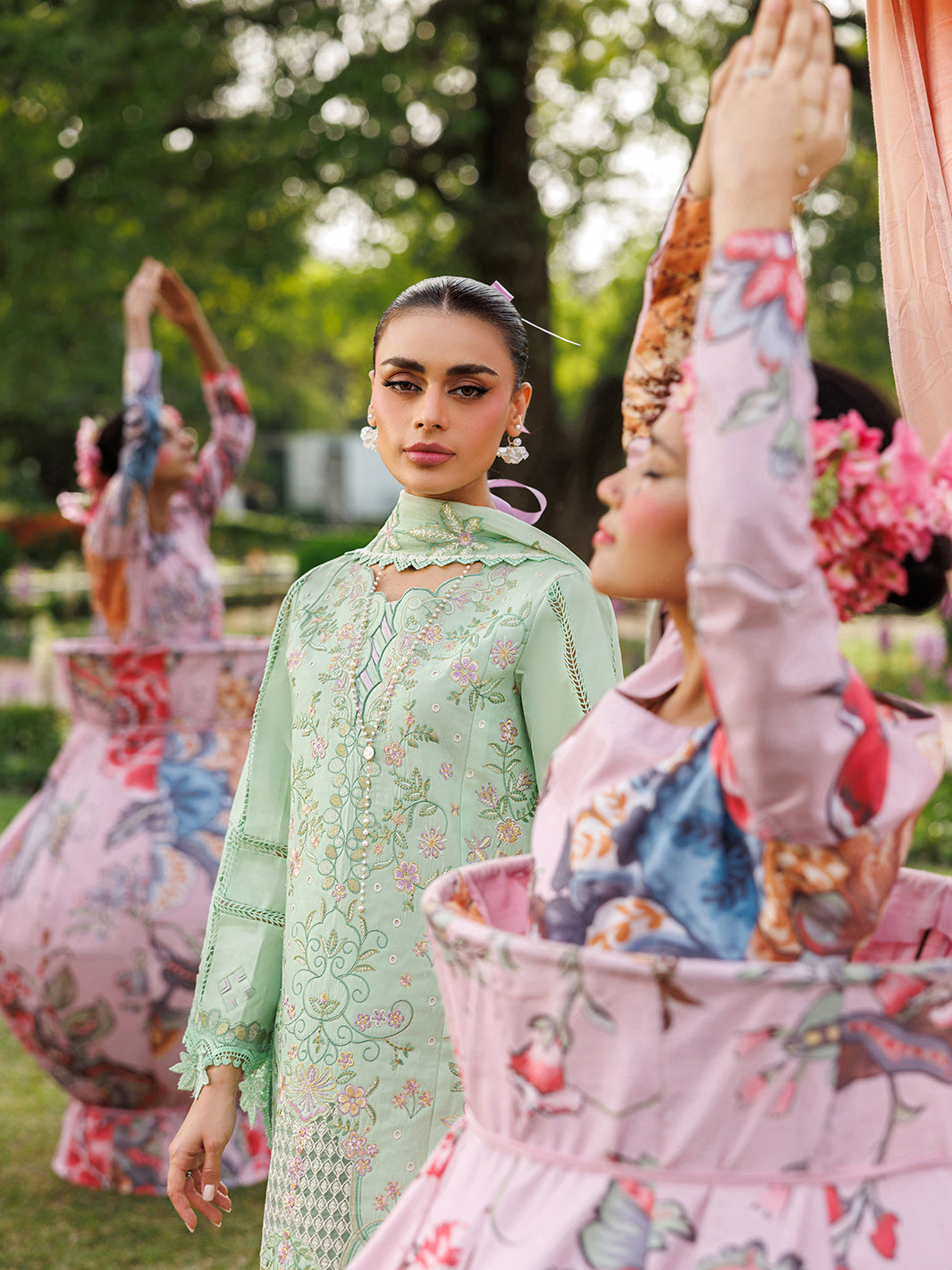 Mahnur | Morbagh Luxury Lawn 26 | M-06-3