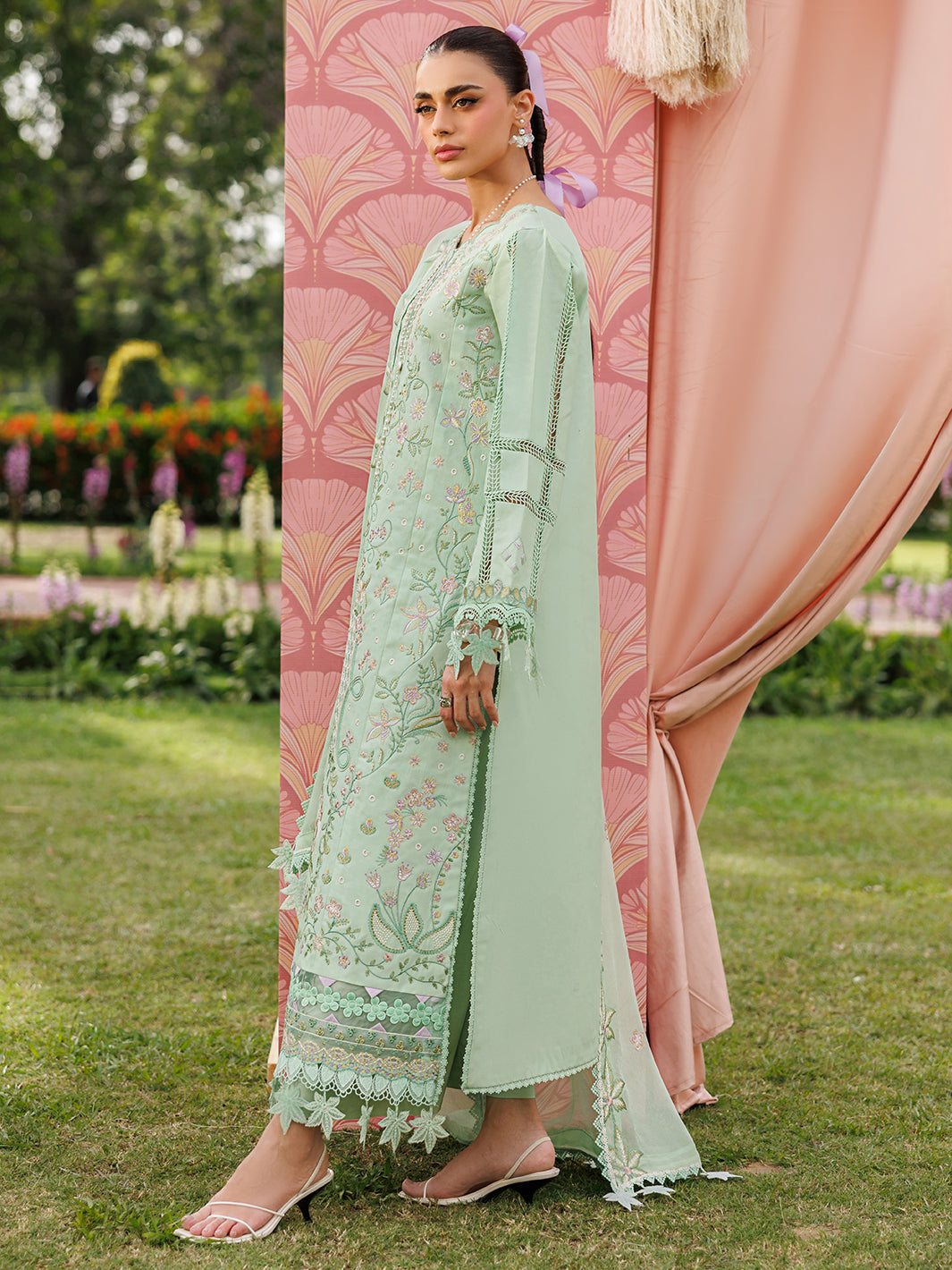 Mahnur | Morbagh Luxury Lawn 26 | M-06-2