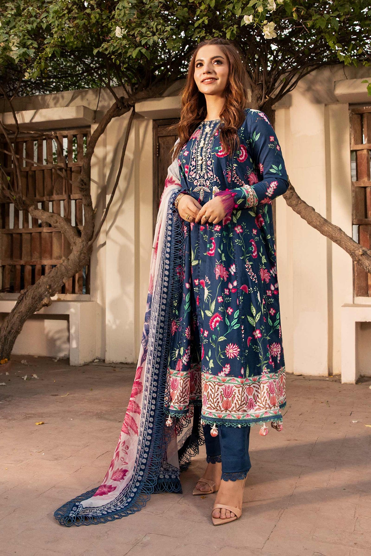 Maria B | Eid Basic Lawn | MB-CUS25-901B -  Maria B Ladies Clothes - Original Designer Dress - House of Maryam