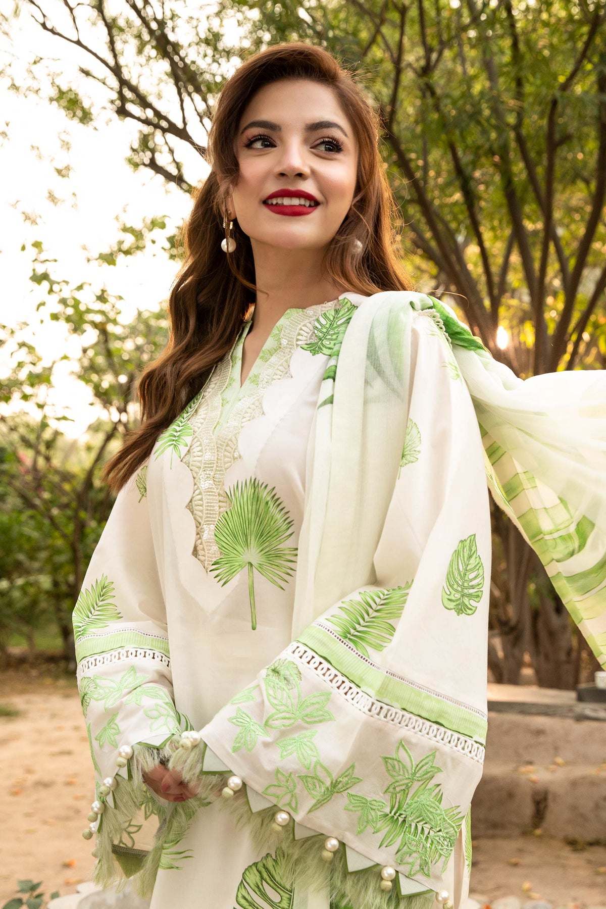 Maria B | Eid Basic Lawn | MB-CUS25-906B -  Maria B Ladies Clothes - Original Designer Dress - House of Maryam