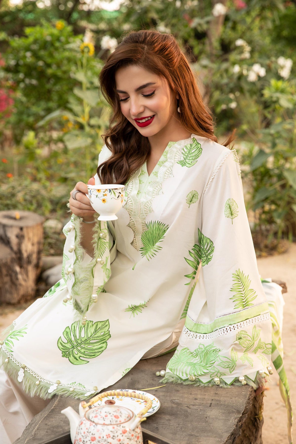 Maria B | Eid Basic Lawn | MB-CUS25-906B -  Maria B Ladies Clothes - Original Designer Dress - House of Maryam