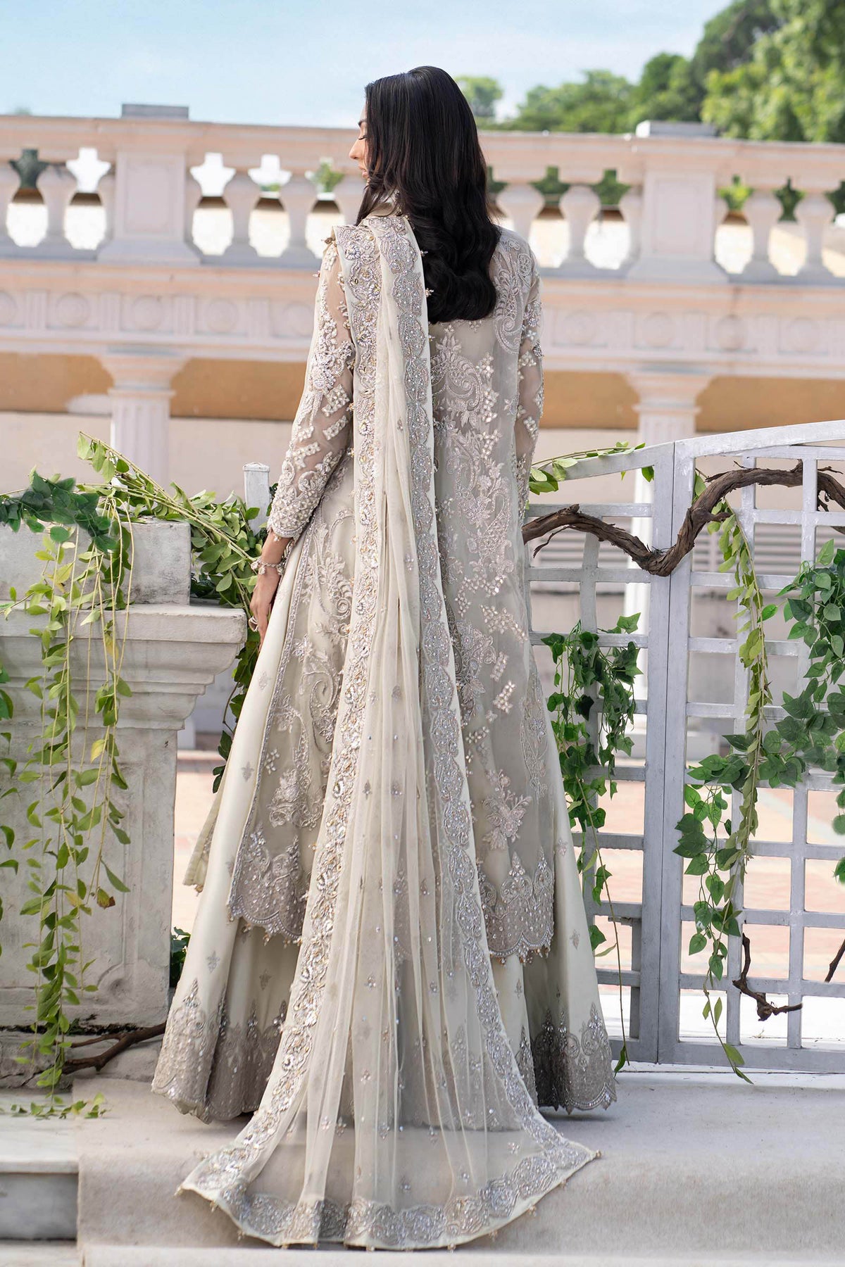 Maria B | Royal Rawa Bridal Couture | Aine, image 2