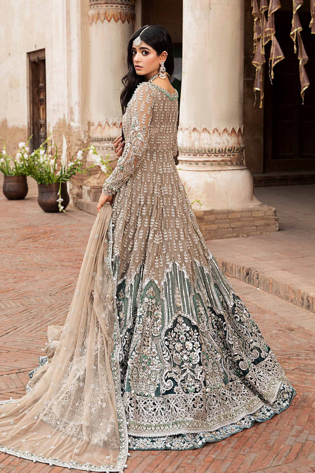 Maria B | Bridal Couture | Mehrinoz by Designer Maria B - House of Maryam - Pakistani Designer Ethnic Wear in {{ shop.shopifyCountryName }}