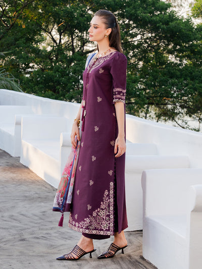 Izel | Dareen Luxury Lawn 26 | Meerab
