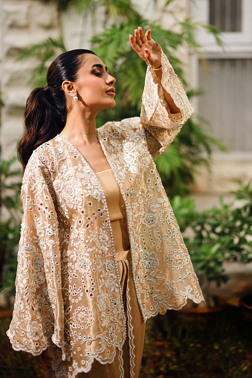 Sania Maskatiya | Fall Festive Shimmer | Safia, image 3