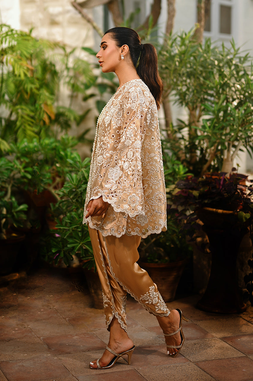 Sania Maskatiya | Fall Festive Shimmer | Safia, image 5