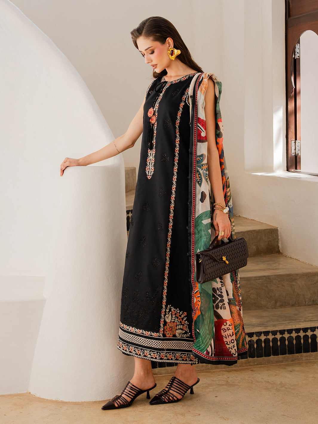 Izel | Dareen Luxury Lawn 26 | Mehvar, image 5