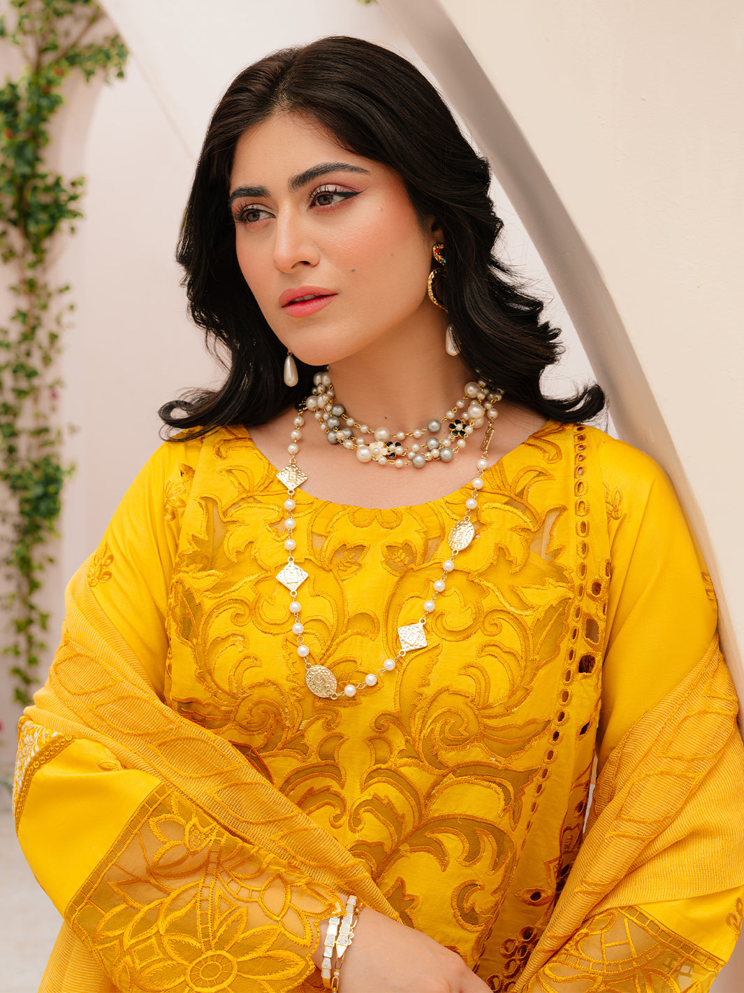 Mahnur | Allenura Luxury Lawn 24 | MERIDIAN -  Mahnur Luxury - Original Designer Dress - House of Maryam