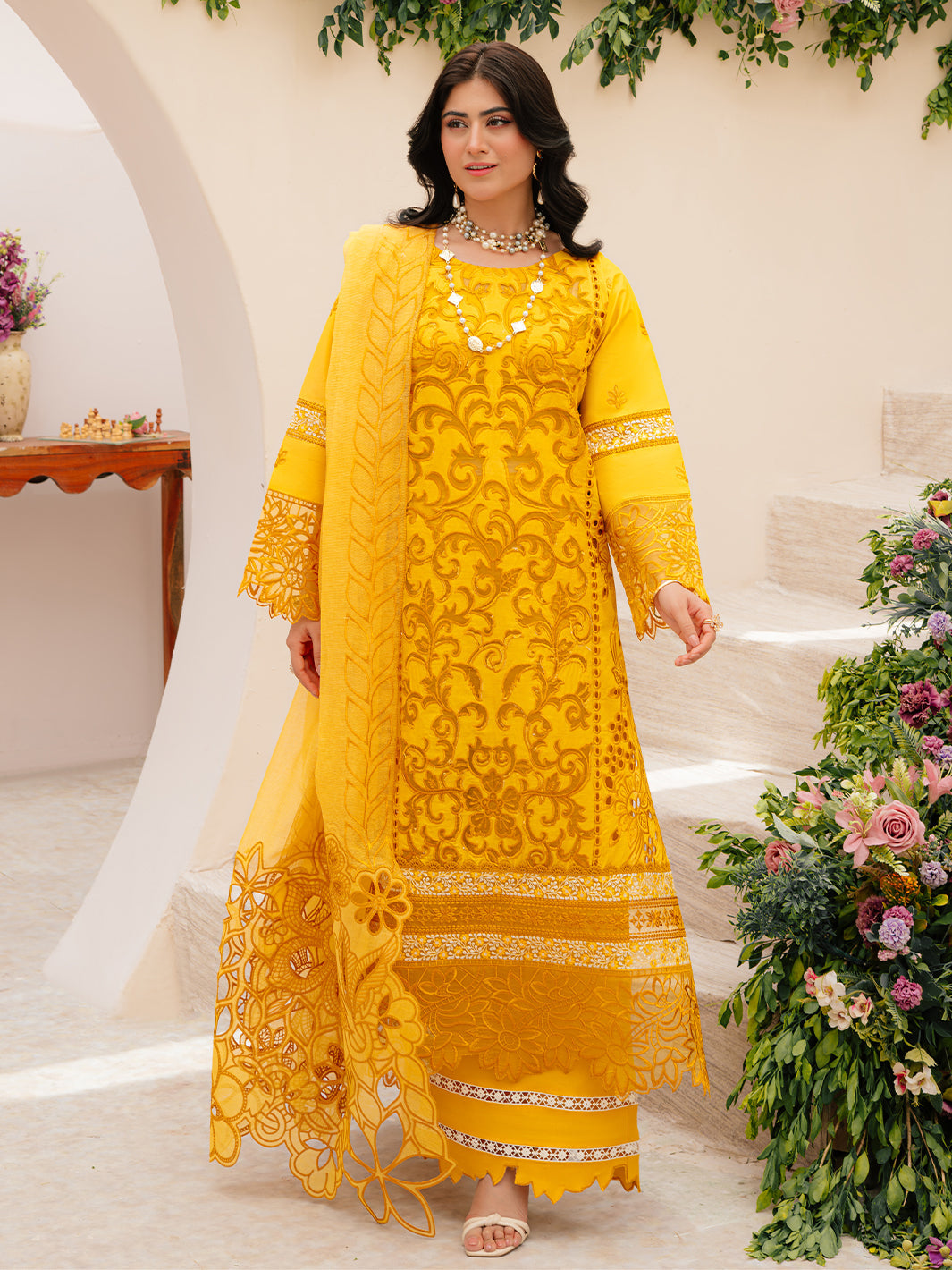 Mahnur | Allenura Luxury Lawn 24 | MERIDIAN -  Mahnur Luxury - Original Designer Dress - House of Maryam