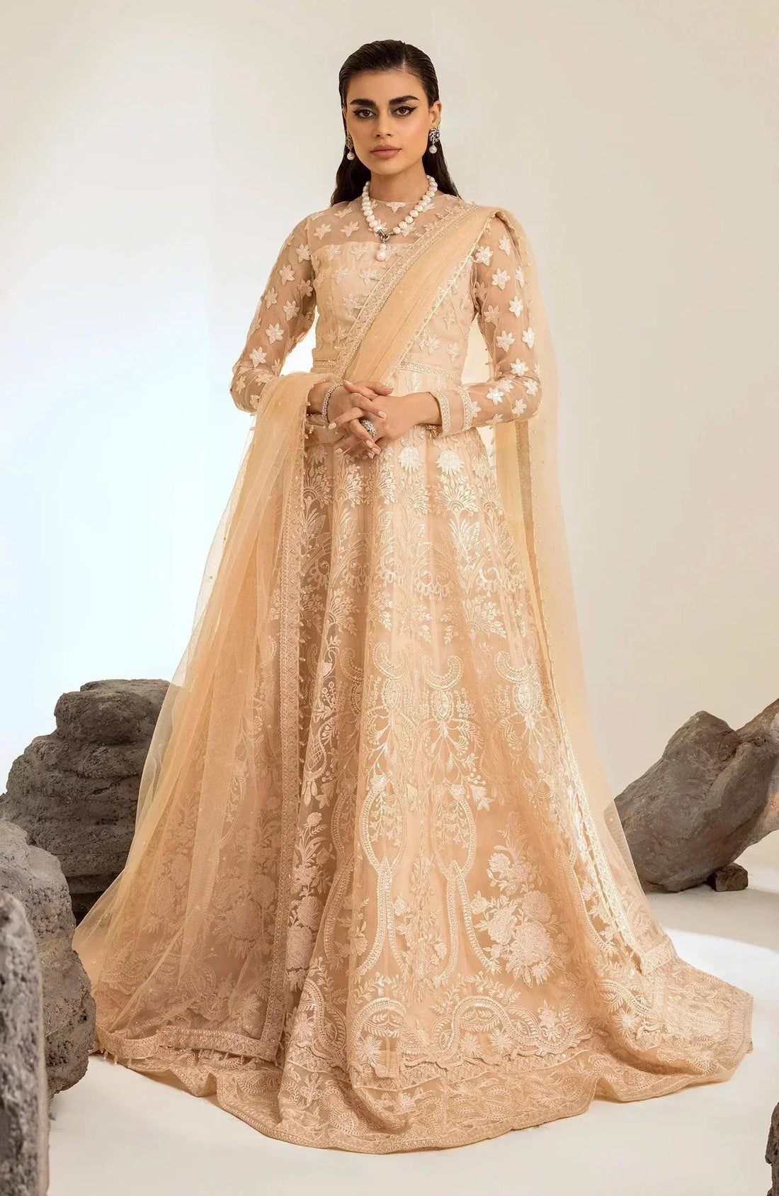 Maryum N Maria | The Brides 23 | Dazzle LighT (MS23-539) by Designer Maryum N Maria - House of Maryam - Pakistani Designer Ethnic Wear in {{ shop.shopifyCountryName }}